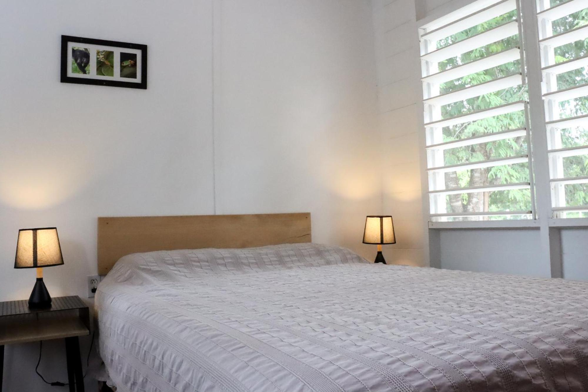 Horse Cottage Sarteneja Ngoại thất bức ảnh